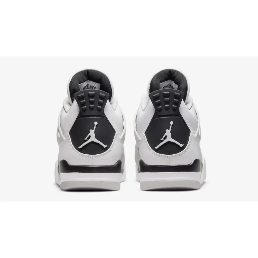 Air Jordan 4 "Military Black