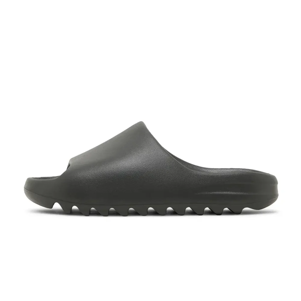 Yeezy Slides Dark Onyx